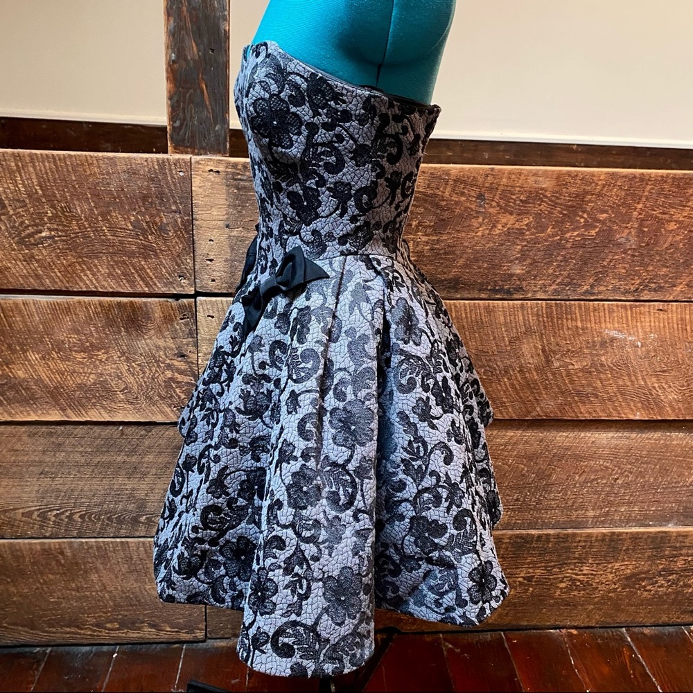 Betsy Johnson Full Skirted Brocade Strapless Mini Gown Gothic Witchy Victorian - Picture 4 of 14